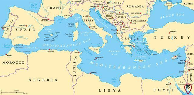 Posizione e caratteristiche del Mar Mediterraneo