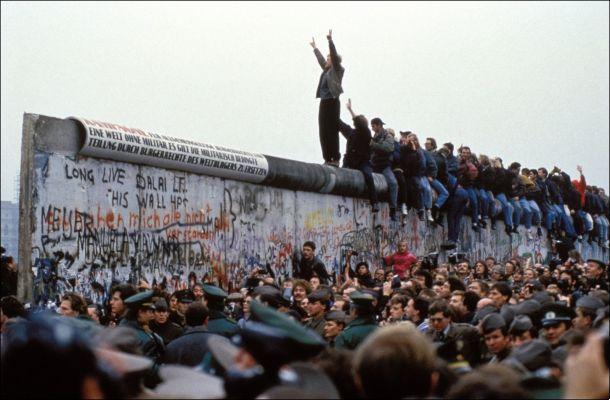 Berlino Sommario Muro Fall